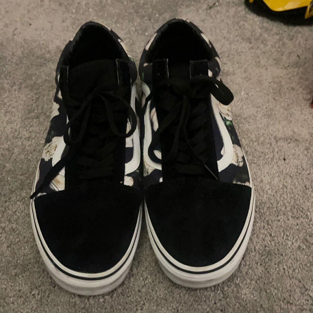 Romantic floral low top vans size 12 men’s